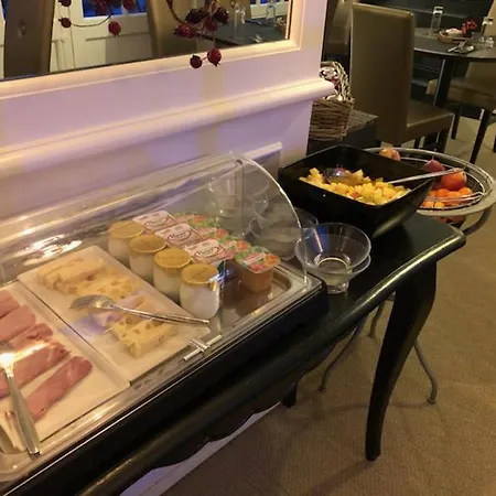 La Mascotte فندق 3*