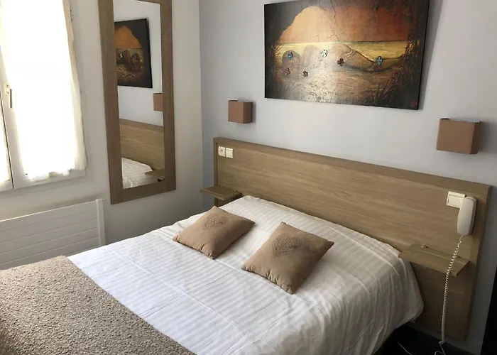 La Mascotte فندق 3*